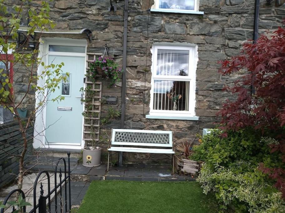 Mountain Walks Straight From The Doorstep Villa Blaenau Ffestiniog Buitenkant foto