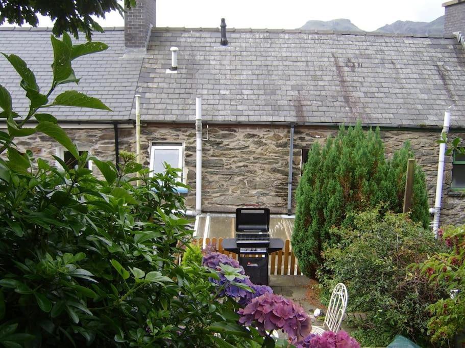 Mountain Walks Straight From The Doorstep Villa Blaenau Ffestiniog Buitenkant foto