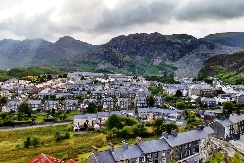 Mountain Walks Straight From The Doorstep Villa Blaenau Ffestiniog Buitenkant foto