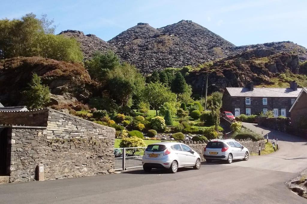 Mountain Walks Straight From The Doorstep Villa Blaenau Ffestiniog Buitenkant foto